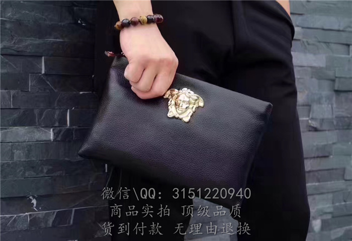 顶级精仿 Versace范思哲手包 99002 金色美人头黑色荔枝纹男士手拿包