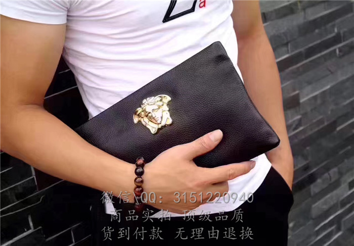 顶级精仿 Versace范思哲手包 99002 金色美人头黑色荔枝纹男士手拿包