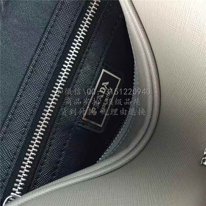 顶级高仿包包Prada普拉达 VS365水银 十字纹全皮蓝色织带斜跨邮差包