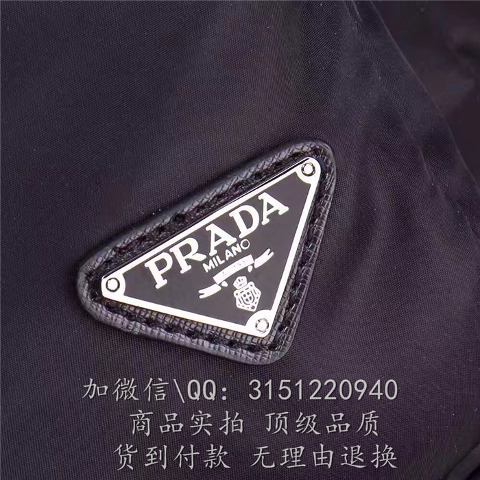 Prada普拉达 0026 黑色防水尼龙拉链闭合双肩背包