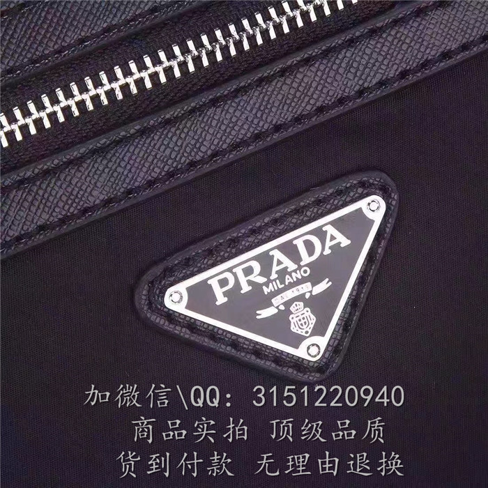 Prada普拉达 0014 黑色防水尼龙配牛皮拉链闭合单肩邮差包
