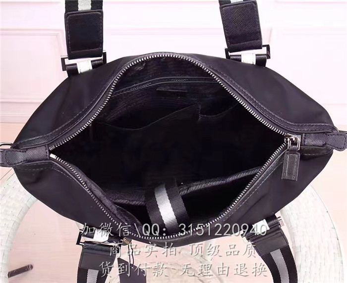 Prada普拉达 2VG013 黑色尼龙布配黑白织布肩带手提包