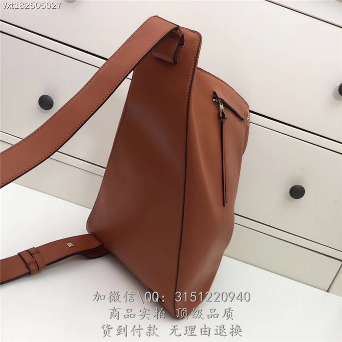 Loewe罗意威  1607土黄 Crossboby Backpack双肩包