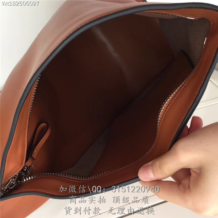 Loewe罗意威  1607土黄 Crossboby Backpack双肩包