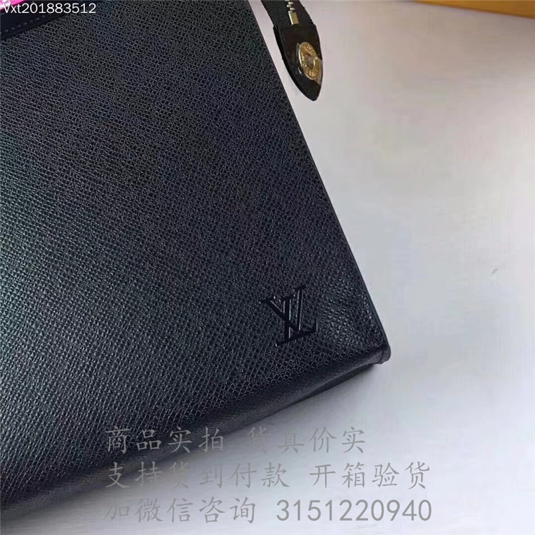 LV黑色十字纹全皮大号手包 M30675 Pochette Voyage 中号手袋