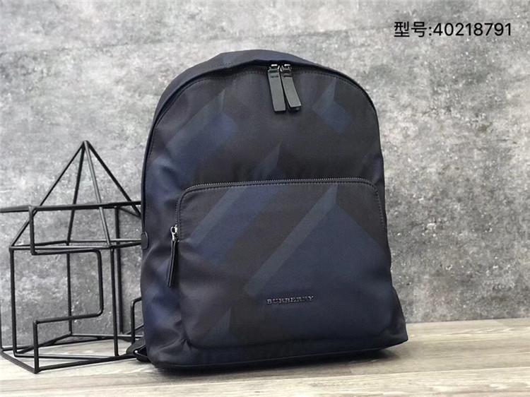 Burberry双肩背包 40218791 皮革装饰 London 格纹双肩包