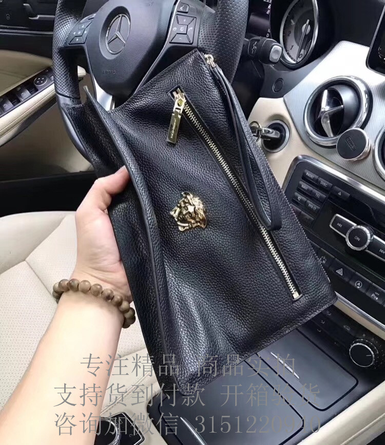 顶级高仿Versace手包 9008-5 范思哲黑色经典荔枝纹金色美人头手包