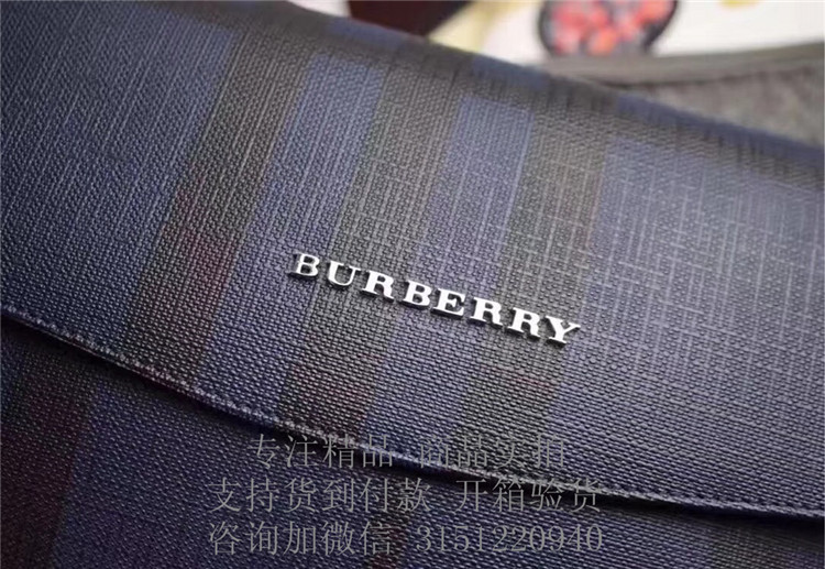 顶级高仿Burberry手包 632349 蓝条拼色翻盖手抓包