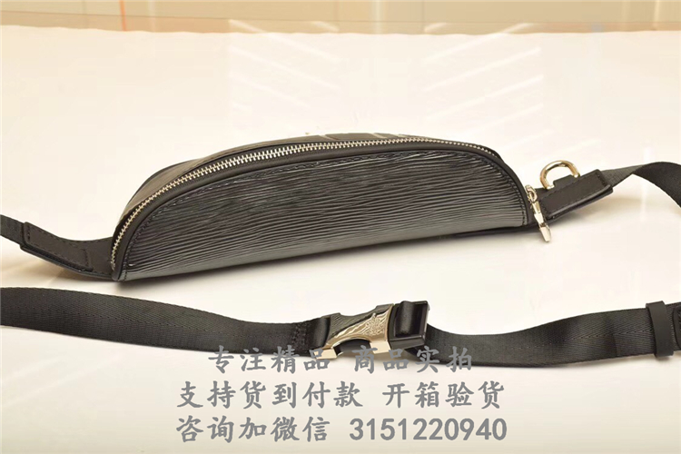 顶级高仿LV胸包 M53300黑色 Bumbag 腰包