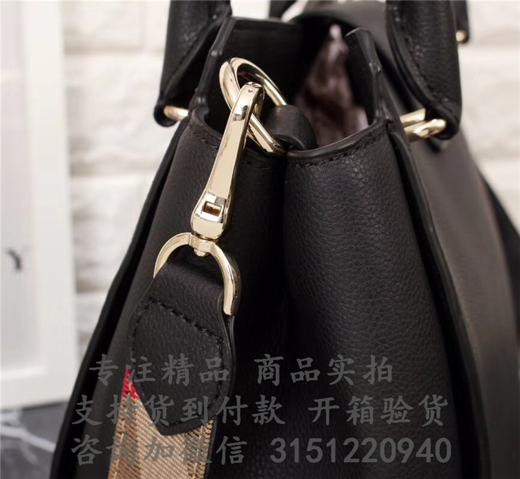 顶级高仿Burberry托特包 40290221黑色 The Buckle - 中号粒纹皮革搭扣包