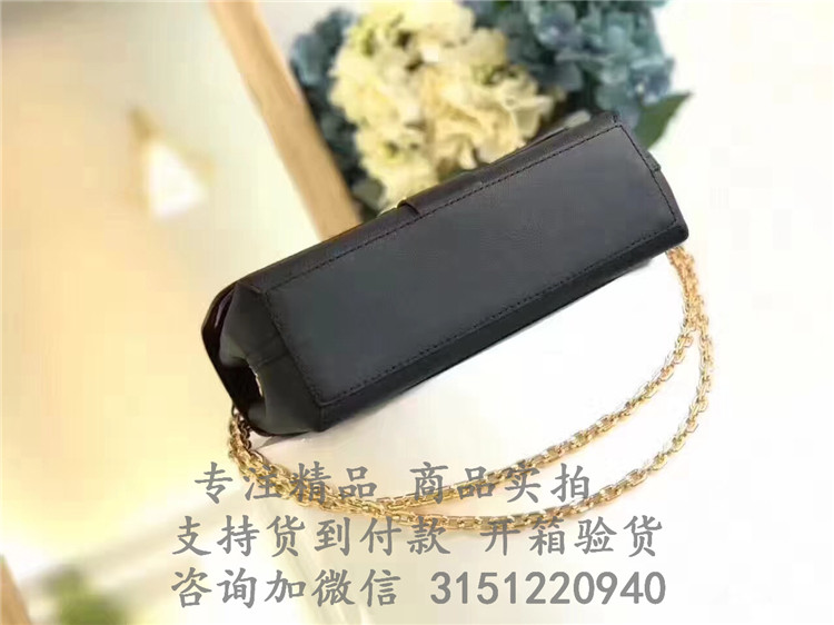 顶级高仿LV斜跨链条包 M42899黑色 Very Chain 手袋