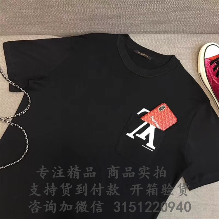 顶级高仿LV纯棉字母T恤 1A4703黑色 UPSIDE DOWN LV LOGO POCKET T恤