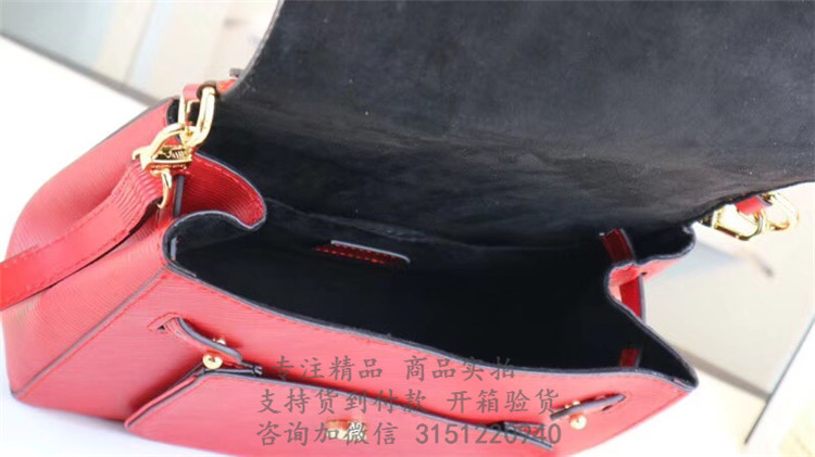 顶级高仿LV水波纹斜跨包 M53337大红色 BOCCADOR 手袋