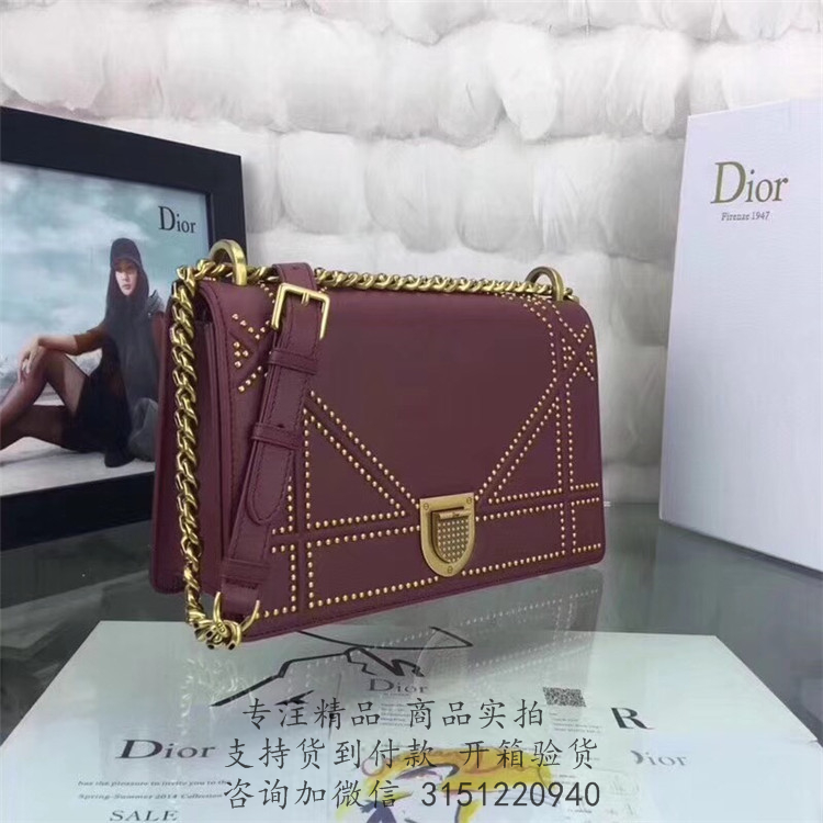 Dior链条盒子包 M0422 DIORAMA酒红色铆钉小羊皮手提包