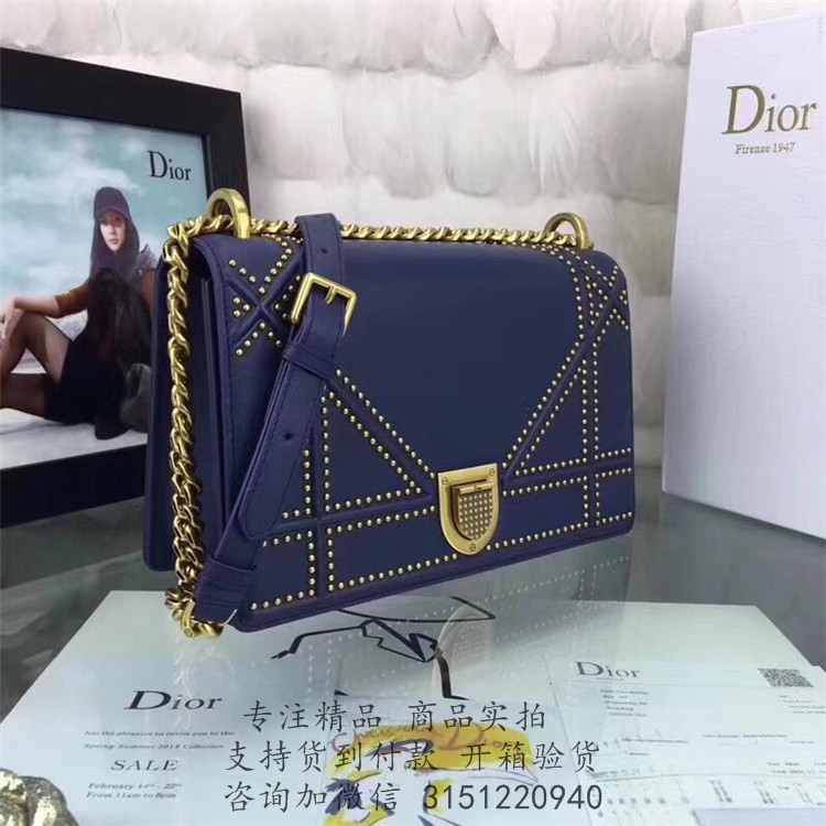 Dior链条盒子包 M0422 DIORAMA深蓝色ARCHICANNAGE藤格纹图案小羊皮手提包，缀以饰钉