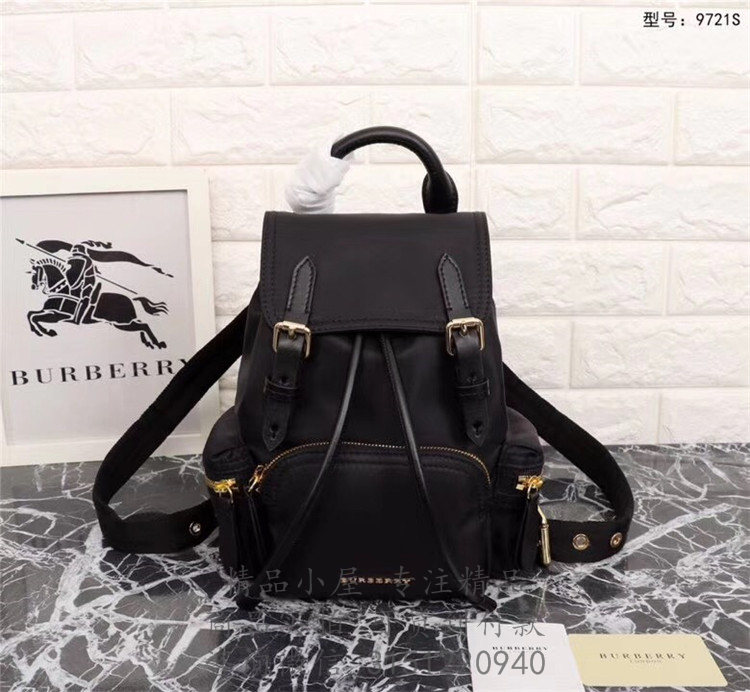 Burberry尼龙双肩包 40759721 黑色The Rucksack - 小号尼龙斜背式军旅背包