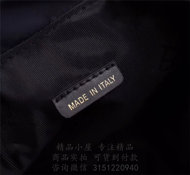 Burberry尼龙双肩包 40759731 深蓝色The Rucksack - 小号尼龙斜背式军旅背包