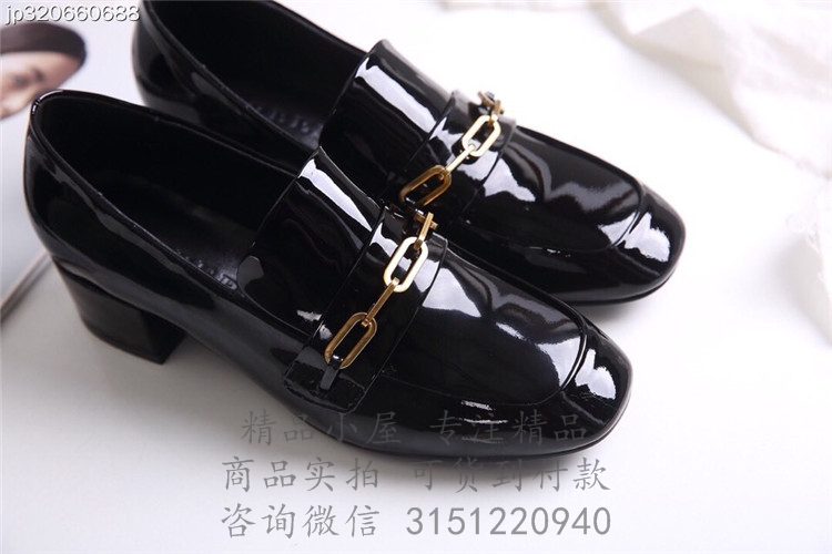 Burberry粗跟皮鞋 40759531 链环装饰漆皮粗跟休闲便鞋