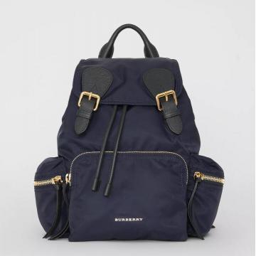 Burberry尼龙双肩包 40166241 深蓝色The Rucksack - 中号功能性尼龙拼皮革军旅背包