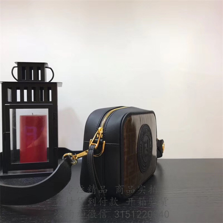 Fendi相机包 8BT287A5K4F14TU 芬迪黑色饰有棕色FF图案CAMERA CASE拼色相机包