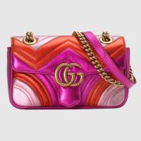 Gucci肩背包 446744 紫红色/红色金属质感GG Marmont系列绗缝迷你手袋