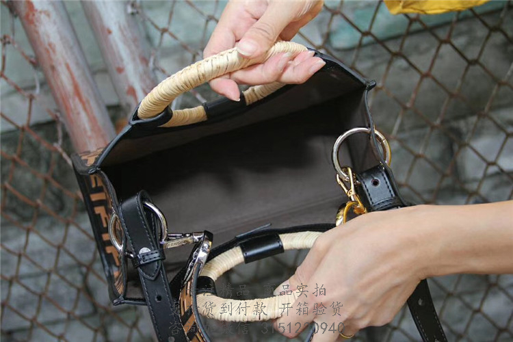 Fendi手提包 8BH353A652F0H3C  黑色和棕色手绘凸纹FF印花RUNAWAY手提袋