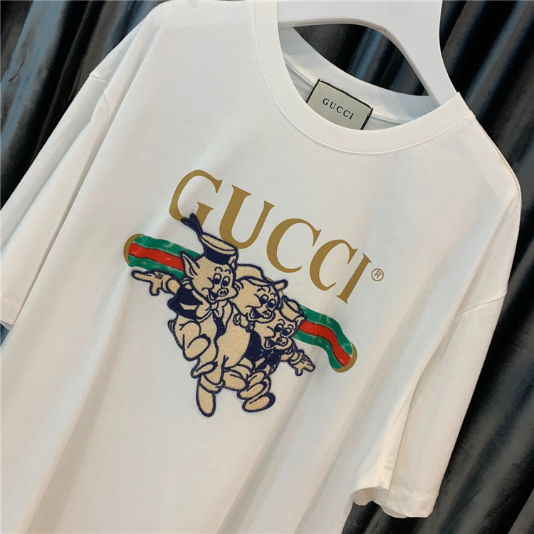 古驰白色饰三只小猪Gucci标识印花棉质T恤 493117