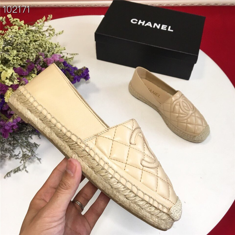 香奈儿Chanel米色菱格羊皮渔夫鞋 G32910 X01000 51225