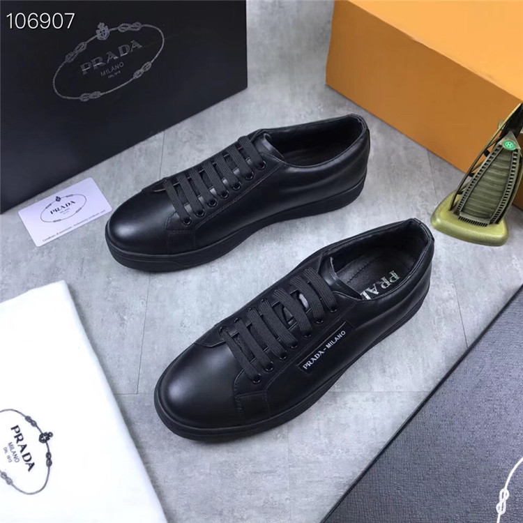 普拉达Prada黑色Etiquette 徽标皮革运动鞋板鞋 4E3319_6DT_F014B