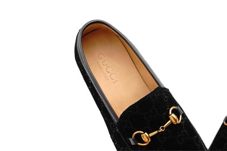 古驰黑色Gucci Jordaan系列GG天鹅绒乐福鞋 ‎430088 9JT80 1000