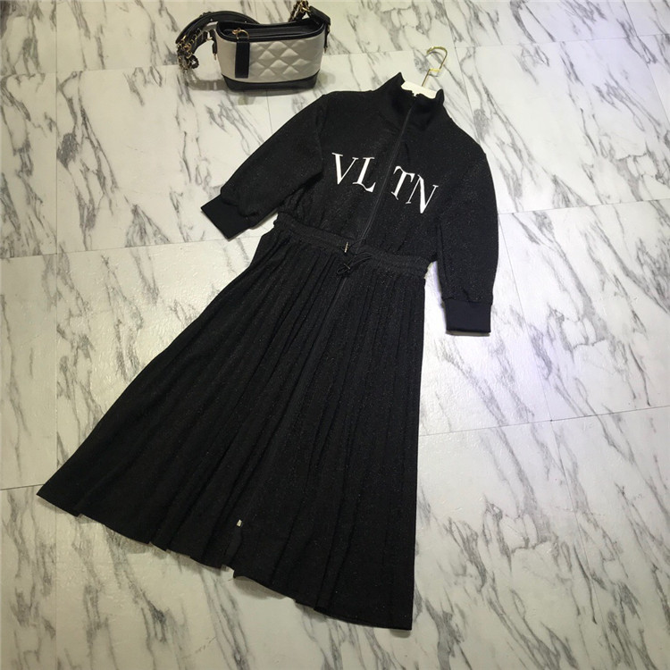 华伦天奴Valentino黑色VLTN 平纹针织连衣裙 SB3MJ00H4A8 0NI