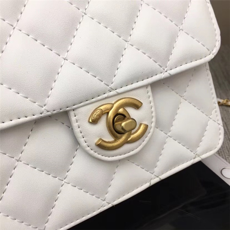香奈儿Chanel白色菱格羊皮迷你方形口盖包 AS0584 B00374 10601