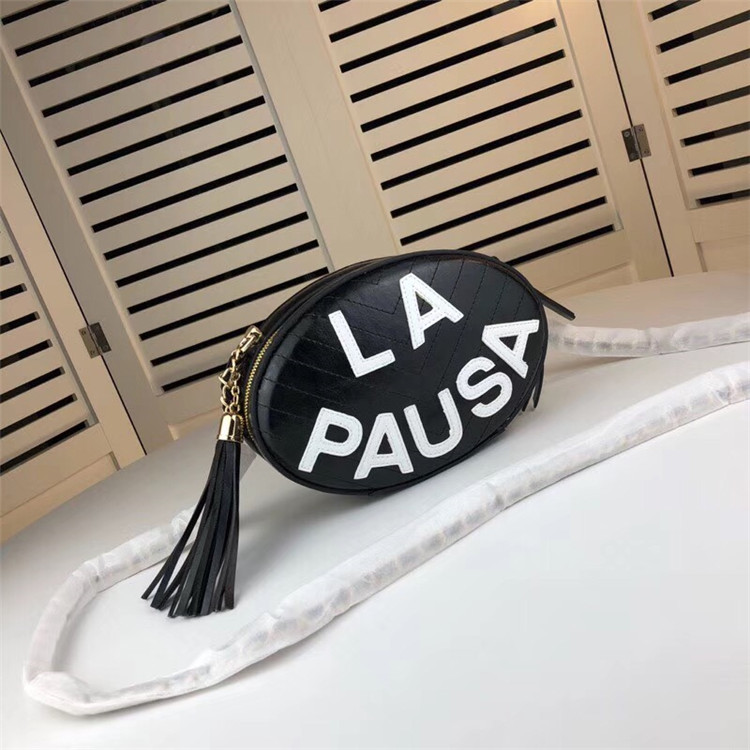 香奈儿Chanel黑色“la pausa”羊皮刺绣蛋形晚宴包 AS0204 Y84148 C0229