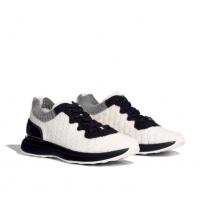 香奈儿白、黑与灰拼色菱格 混合纤维运动鞋 G35199 X53124 K1797