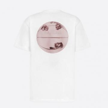 迪奥白色紧密棉质 T 恤搭配 DIOR AND DANIEL ARSHAM 褪色“CD”标识和 3D 篮球印花 023J615C0554_C084