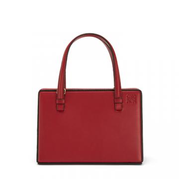 LOEWE 309.56.W85 女士小号 Postal 手袋