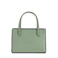  LOEWE 309.56.W85 女士小号 Postal 手袋