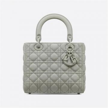 DIOR M0565ILOI 女士灰色金属光泽牛皮藤格纹 中号 LADY DIOR 手袋