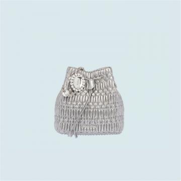 MIUMIU 5BE050 女士银色仿水晶装饰软羊皮水桶包