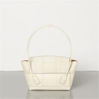 BOTTEGA VENETA 575943VCP119033 女士白色 迷你 ARCO 手袋