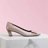 Roger Vivier RVW00600920D1PC415 女士灰色 Belle Vivier 金属扣单鞋