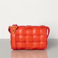 BOTTEGA VENETA 591970VCQR17566 女士橙色 加衬 CASSETTE 手袋