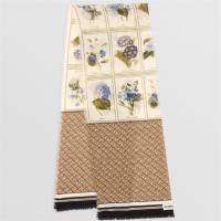 BURBERRY 80275721 女士典藏米色 专属标识拼植物印花丝毛混纺围巾