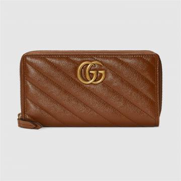 GUCCI 443123 女士棕色 GG Marmont 系列绗缝全拉链式钱包