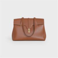 CELINE 195543CR4 女士黄褐色 SOFT 16 中号光滑牛皮手袋