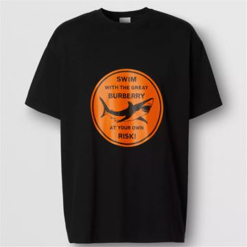 BURBERRY 80406771 男士黑色 鲨鱼图案棉质宽松 T恤衫