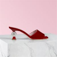 Roger Vivier RVW58228850CFER602 女士红色 Vivier Marlène Strass 钻扣天鹅绒穆勒鞋