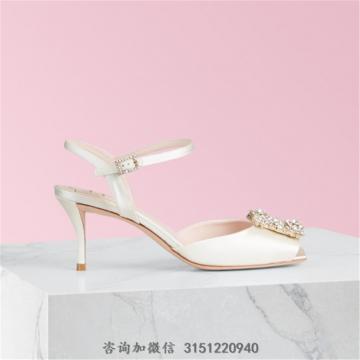 Roger Vivier RVW60730280RS0C001 女士奶油色 Flower Strass 钻扣丝缎凉鞋