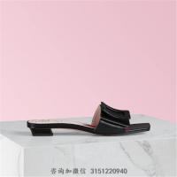 Roger Vivier RVW62931090TRPB999 女士黑色 饰扣牛皮穆勒鞋