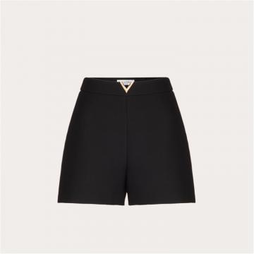 VALENTINO VB3RF1M01CF0NO 女士黑色 VGOLD Crepe Couture 短裤